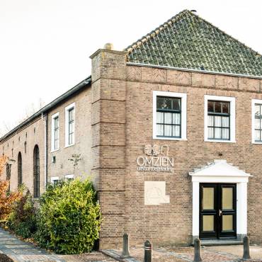 Omzien Uitvaartbegeleiding opent rouwhuiskamer